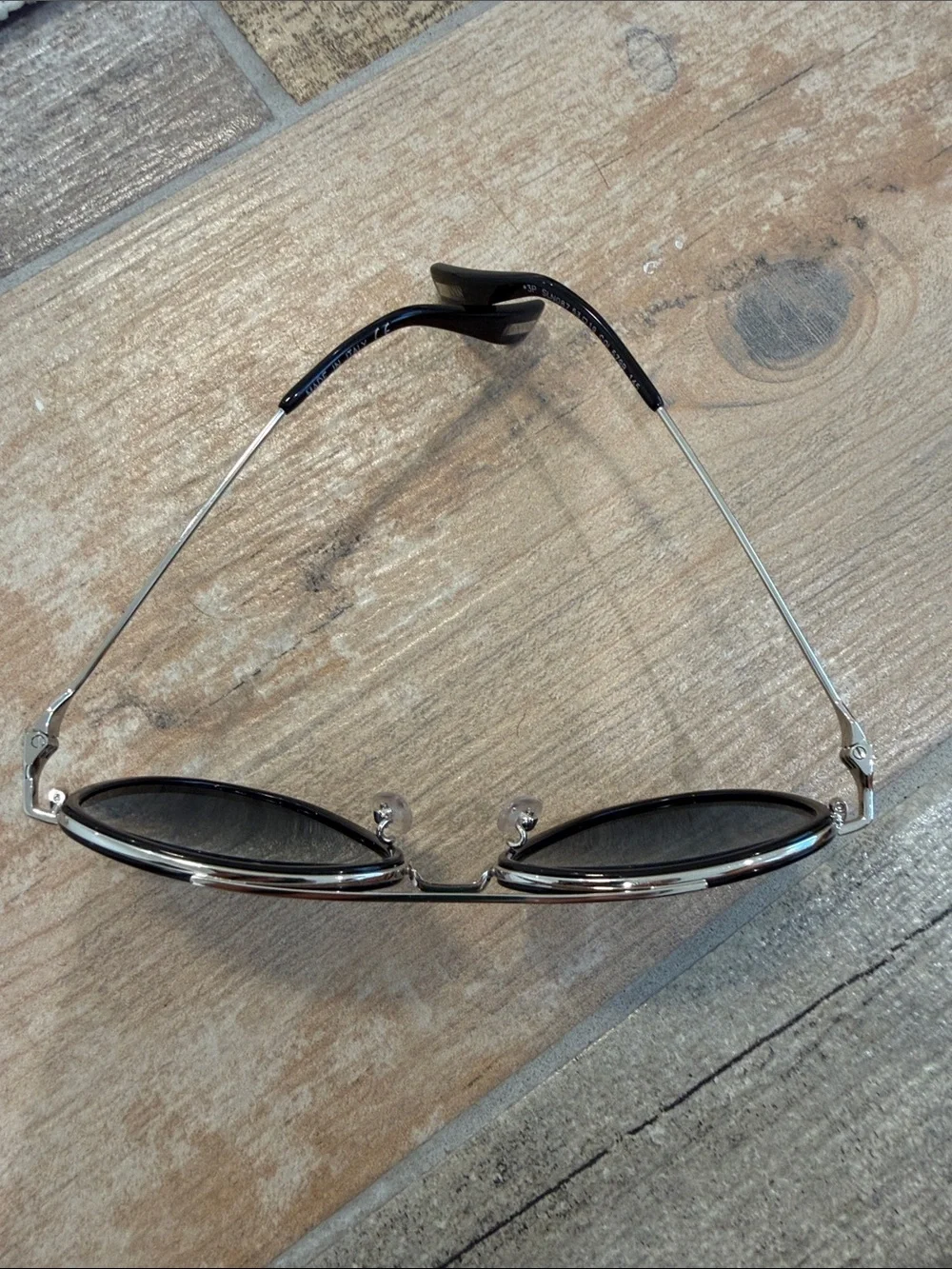 Lanvin Polarized Aviator Sunglasses with Black Frames and Dark Lenses